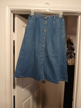 American Profile Jeanswear Button-Front Knee-Length Denim Skirt in Medium Blue
